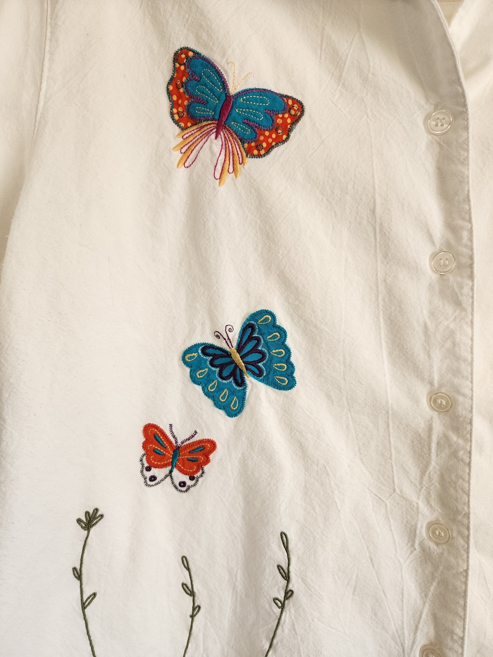 White Butterfly Embroidered Button-Up Womens Shirt - Picture 5 of 7